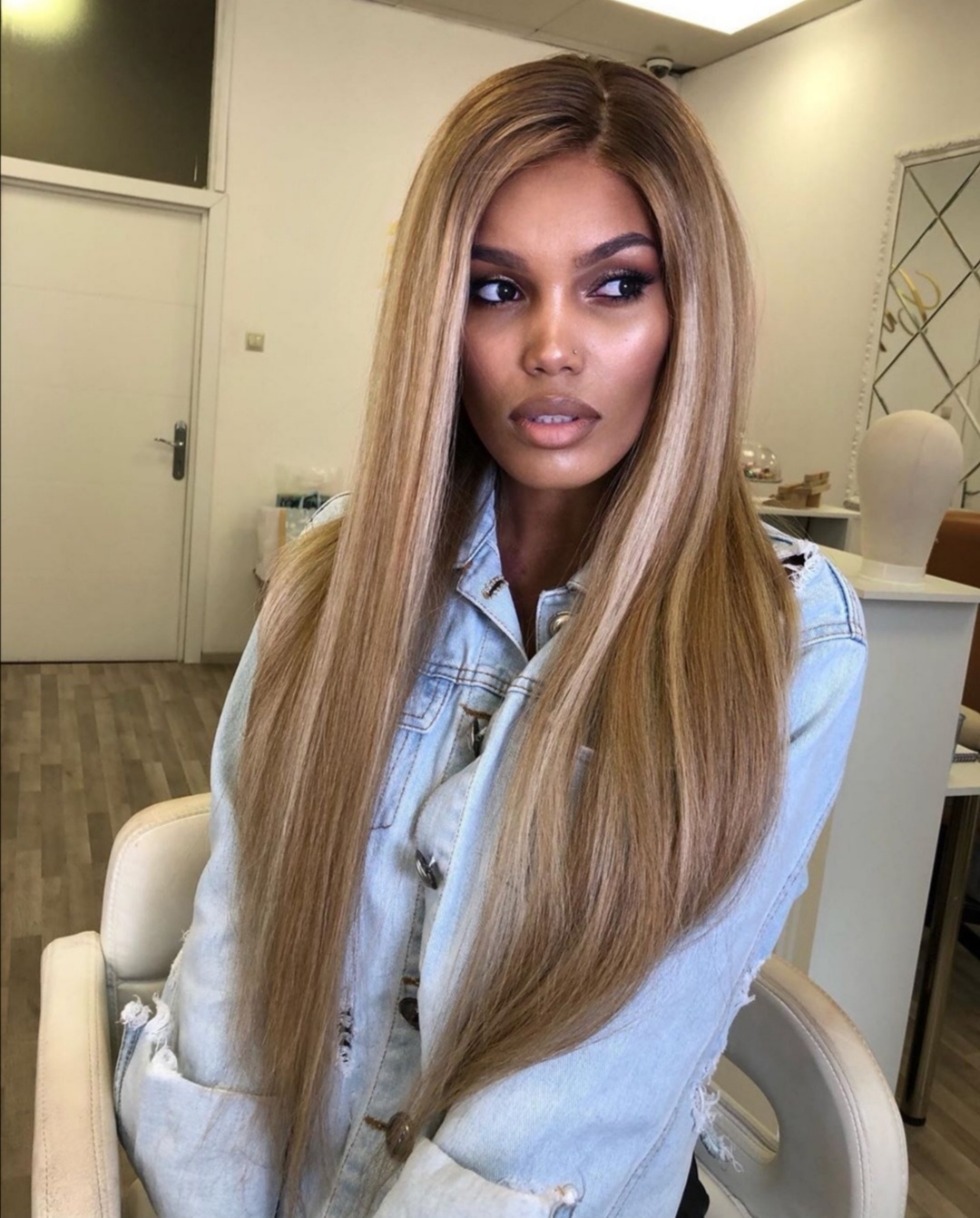 perruque blonde meche